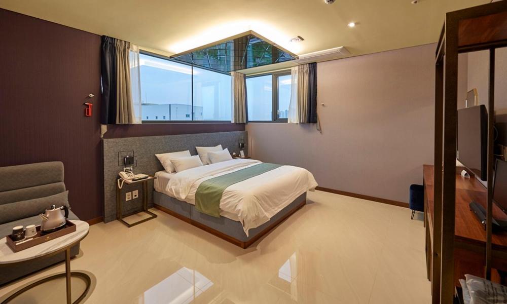 Hotel Gimpo Stavia Zimmer foto